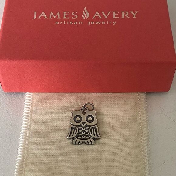 James Avery Retired Owl Charm - Picture 1 of 3
